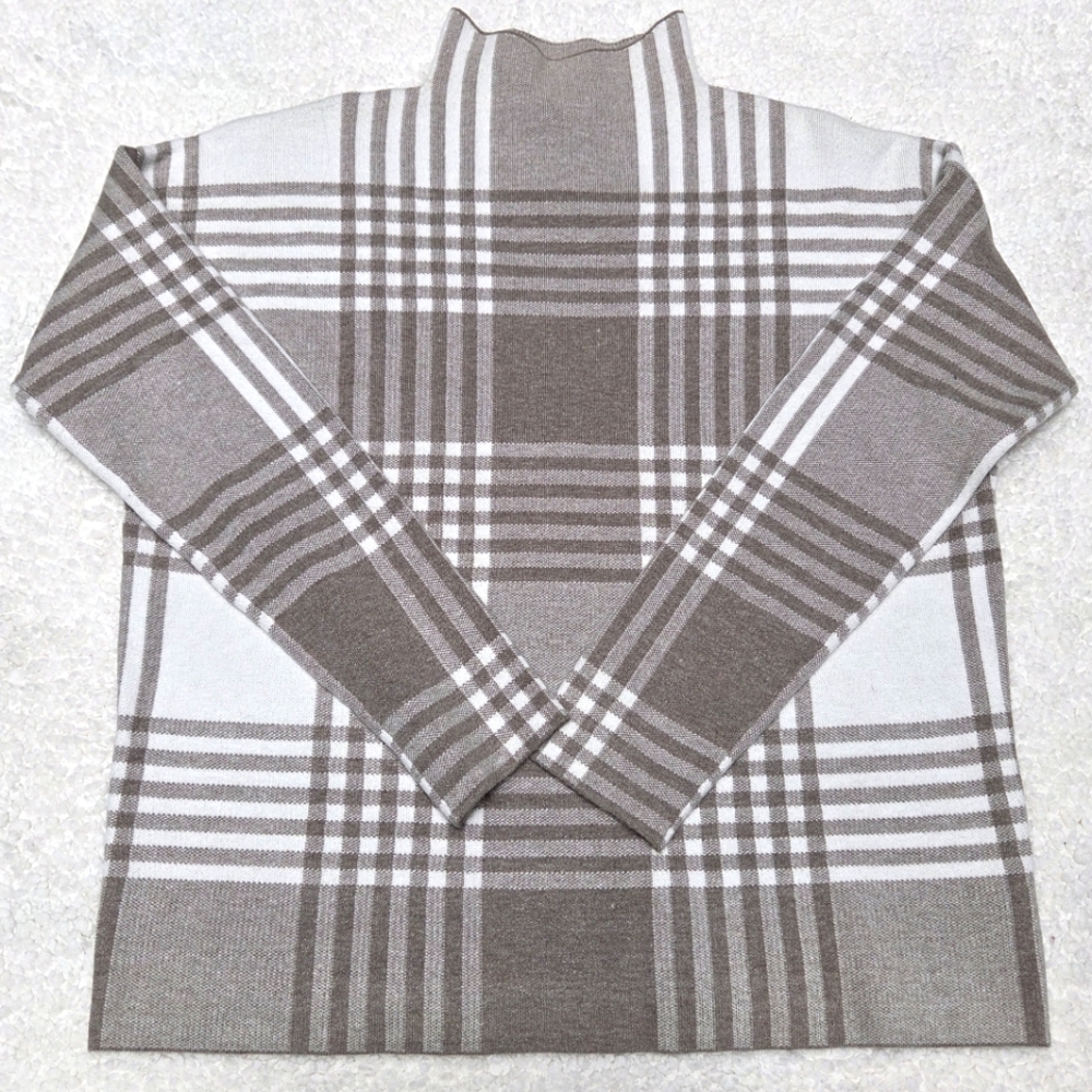 Max Studio‎ Women's Turtleneck Sweater - Brown and White Plaid